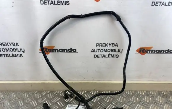 Coolant pipe/hose