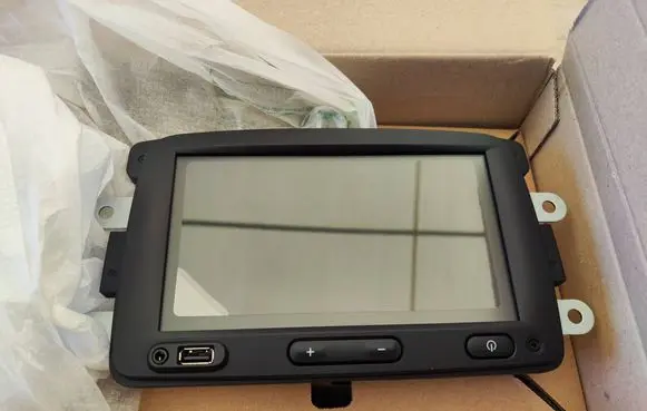 Renault Trafic III (X82) Radio/CD/DVD/GPS head unit 281151309R
