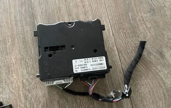Nissan Qashqai Other devices 277606RF1A