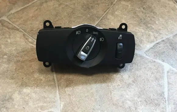 BMW 5 F10 F11 Light switch 9204068