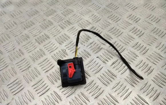 Mercedes-Benz B W246 W242 Fuel tank cap lock A0038203297