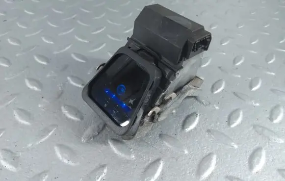 Windshield/windscreen camera