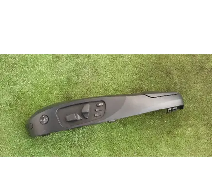 BMW X1 E84 Seat control module 
