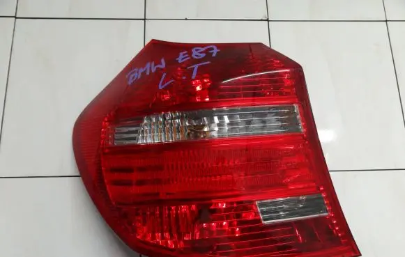 BMW 1 E81 E87 Rear/tail lights 6924501