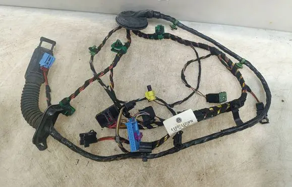 Volkswagen Golf Sportsvan Front door wiring loom 518971120N