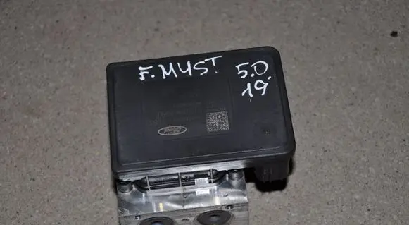 Ford Mustang VI ABS Pump KR3C2C219AB