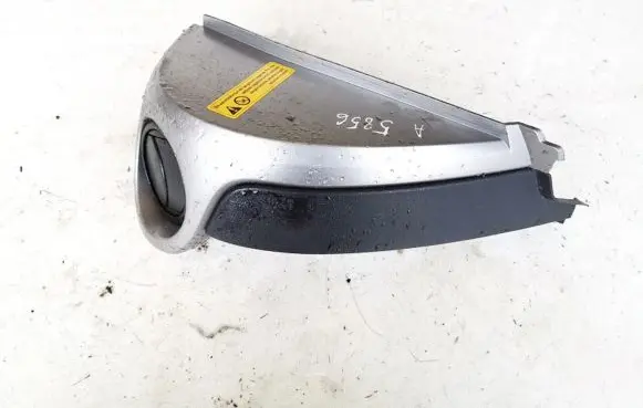 Mazda 2 Dash center air vent grill df7164261