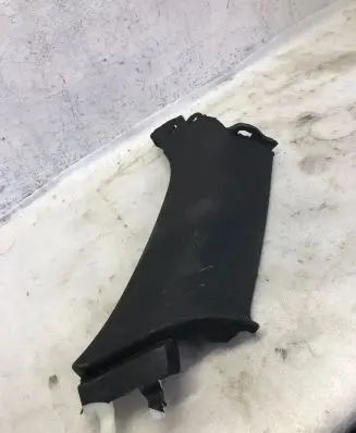 Volvo S90, V90 (D)pillar trim (top) 39835248