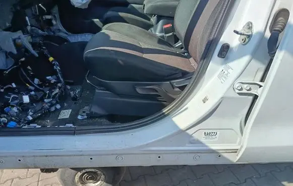 Mitsubishi ASX Pillar (middle)