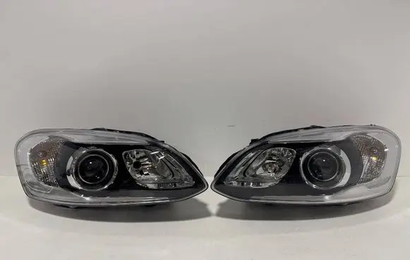 Volvo XC60 Headlights/headlamps set 