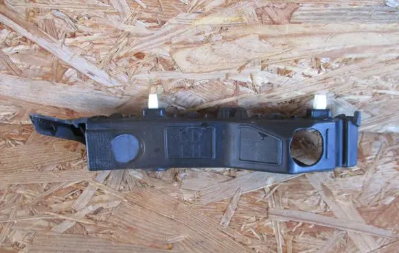 KIA Ceed Front bumper mounting bracket 86513-J7000