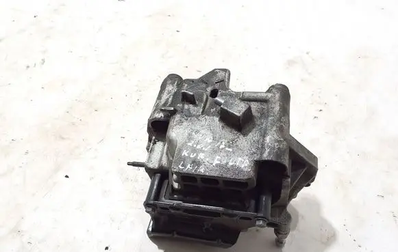 Toyota Proace Fuel filter bracket/mount holder SU001A3851