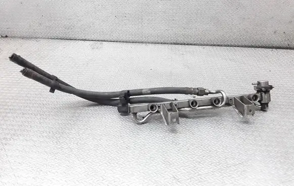 Volkswagen PASSAT B5 Fuel main line pipe