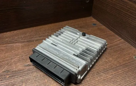 Ford Transit Engine control unit/module 4C1112A650JD R0411C027D