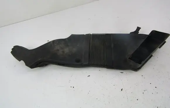 Audi A4 S4 B7 8E 8H Intake resonator 