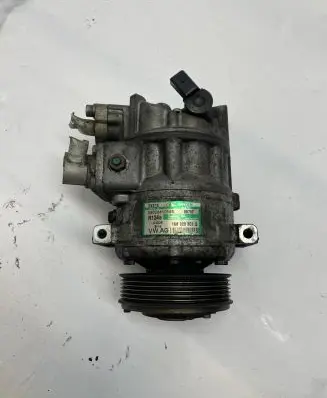 Volkswagen PASSAT B6 Air conditioning (A/C) compressor (pump) 1K0820803Q
