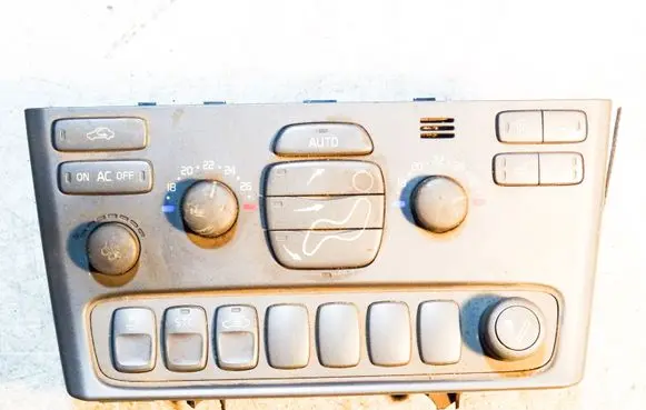 Volvo S80 Climate control unit 9472420
