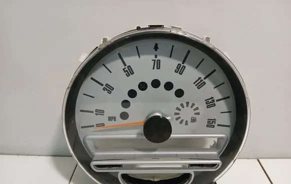 Mini One - Cooper R57 Speedometer (instrument cluster) 9136196