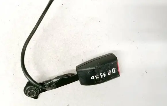Toyota Aygo AB10 Front seatbelt buckle 82000