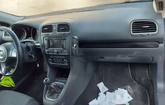 Volkswagen Golf VI Dashboard Deskakokpitgolfvi