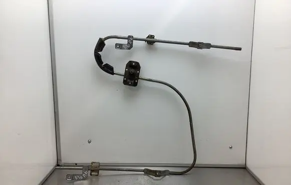 BMW 3 E30 Front door manual window regulator