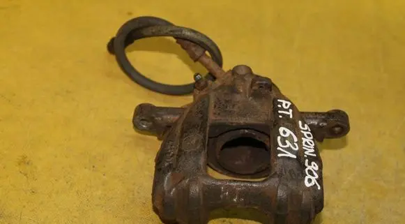Mercedes-Benz Sprinter W906 Rear brake caliper