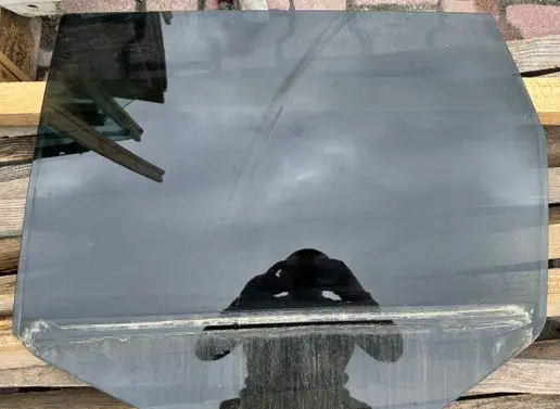 Jeep Grand Cherokee Rear door window glass