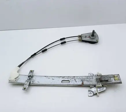 Mazda 323 Front door manual window regulator 
