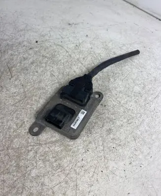 Volkswagen PASSAT B8 Lambda probe sensor 04L907805C 150614071502 5WK97226