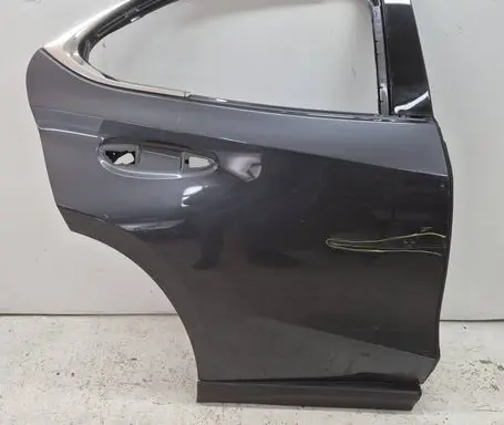 Lexus UX Rear door