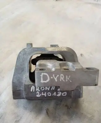 Seat Arona Engine mount bracket 2q0199262
