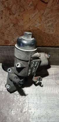 KIA Ceed Oil filter mounting bracket 264102A150