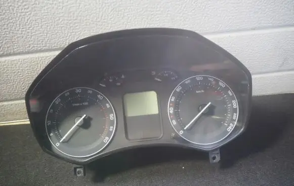 Skoda Octavia Mk2 (1Z) Speedometer (instrument cluster) 1Z0920802D