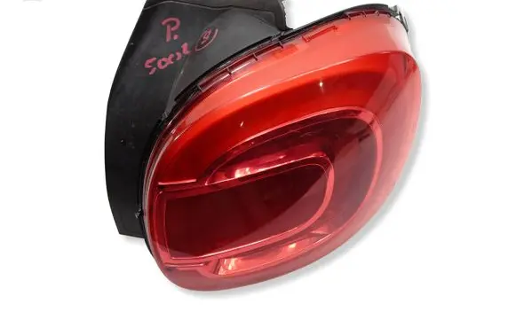 Fiat 500L Rear/tail lights 24BR22