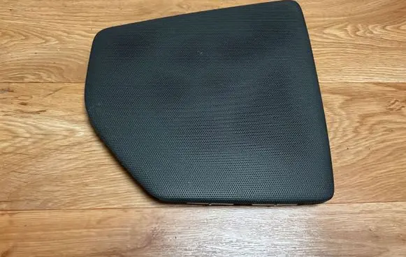 Volvo V70 Dash center speaker trim cover 3409268 3865
