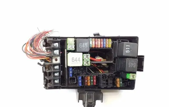 Volkswagen Golf VI Fuse module 5Q0937125A