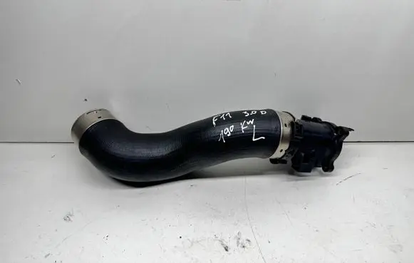 BMW 5 F10 F11 Intercooler hose/pipe 8516509 851650901