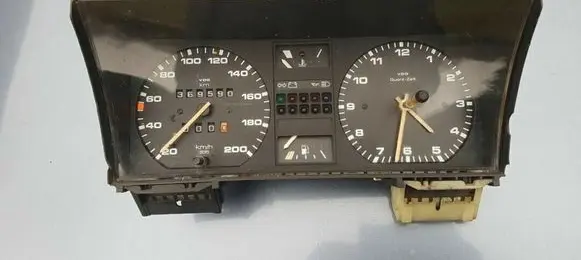 Volkswagen Golf II Speedometer (instrument cluster)