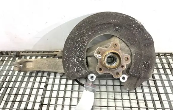 BMW X5 G05 Front wheel hub spindle knuckle 