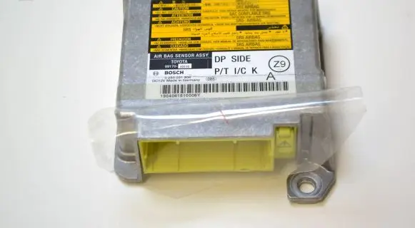 Lexus IS 220D-250-350 Airbag control unit/module 8917053110