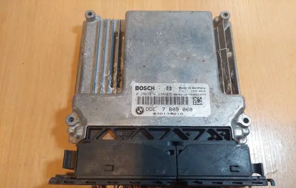 BMW 3 E90 E91 Engine control unit/module ECU 0281014238 7809000 030134016
