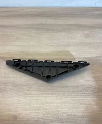 Toyota Avensis T270 Front bumper mounting bracket 5253605040
