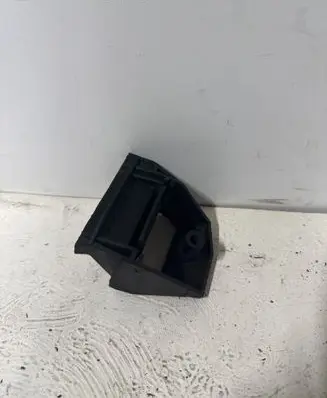 BMW 7 E38 Radiator mount bracket 17111737706