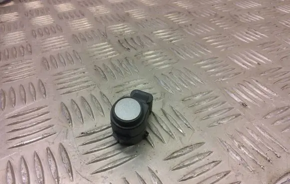 BMW 1 E82 E88 Parking PDC sensor 6988965