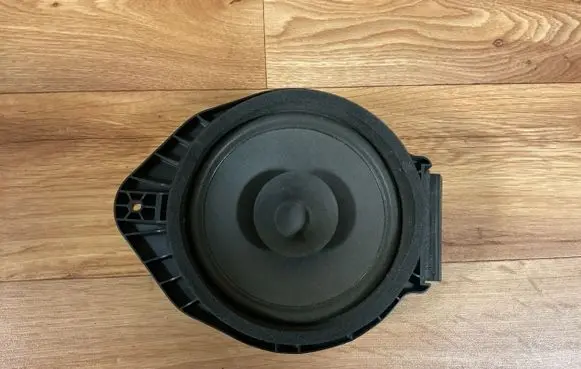 Opel Insignia A Rear door speaker 13240952
