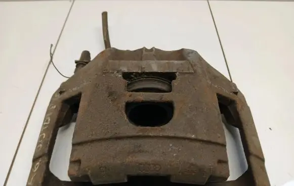 Audi A6 S6 C6 4F Front brake caliper