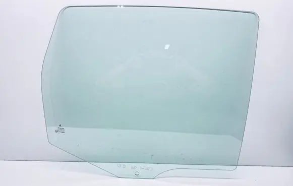 Mitsubishi Colt Rear door window glass 5736A158