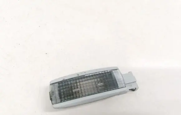 Volkswagen PASSAT B5 Other interior light 3B0947113