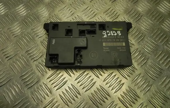 Mercedes-Benz E W211 Door control unit/module A2118707026 G2829
