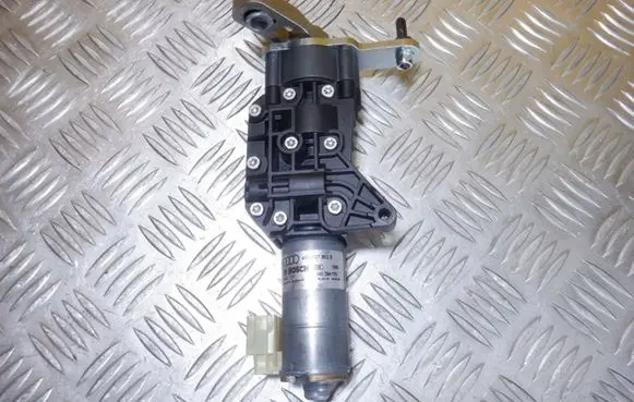 Tailgate/trunk/boot lift motor
